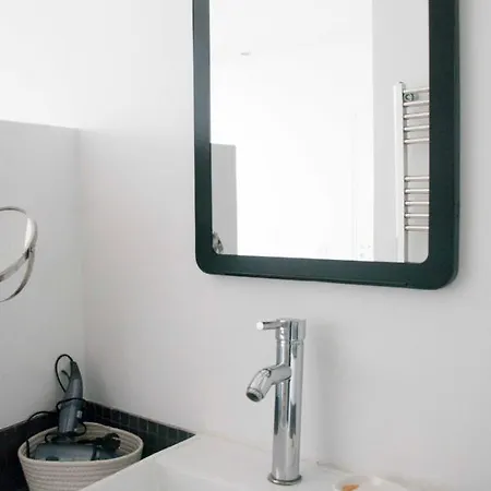 Magnificent Flat Near Paris 아파트